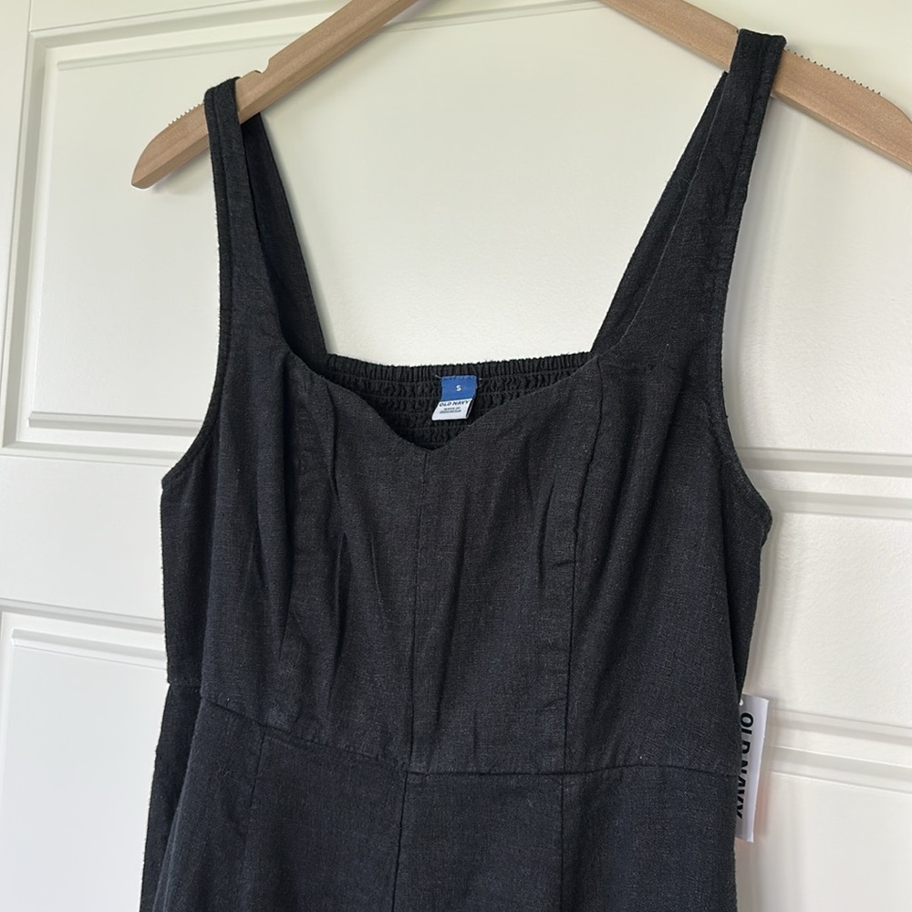 Black Sleeveless Linen-Blend Dress w/ Sweetheart Neckline - Picture 2 of 3